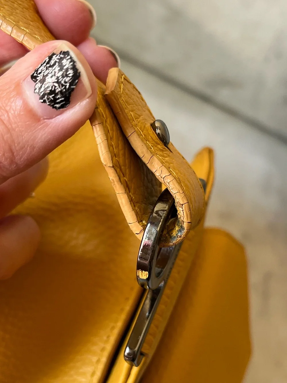 Min & Mon Houston Leather Shoulder Bag Eyes All Over Golden Glow - EUC